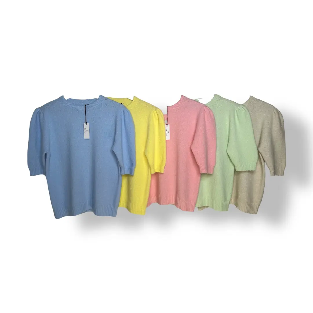 Featured image for “Maglioncino Nuvola”